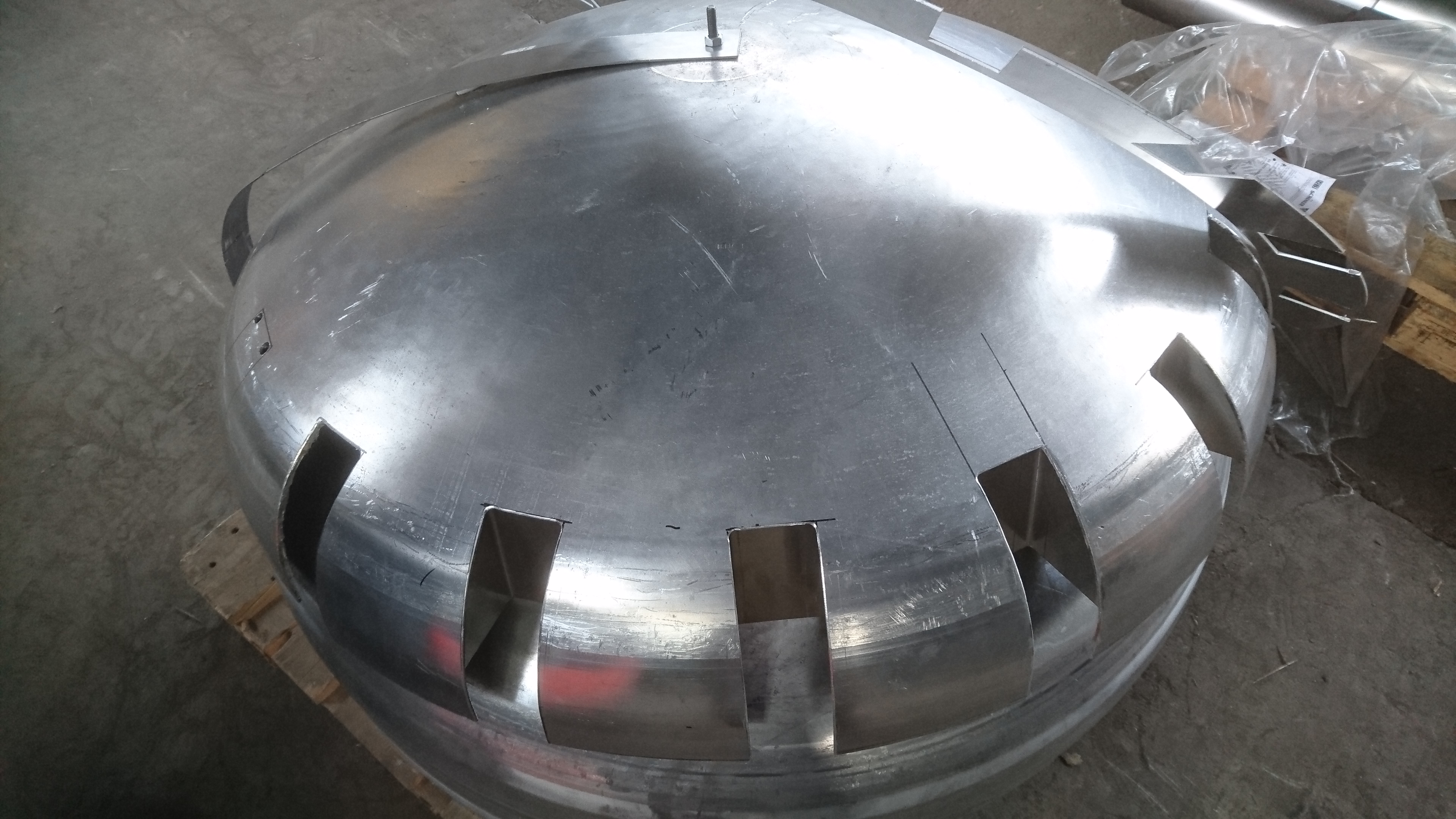 Top flange protection shield